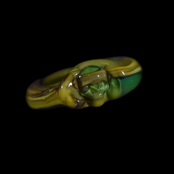 bague en vidrio skull emeraude